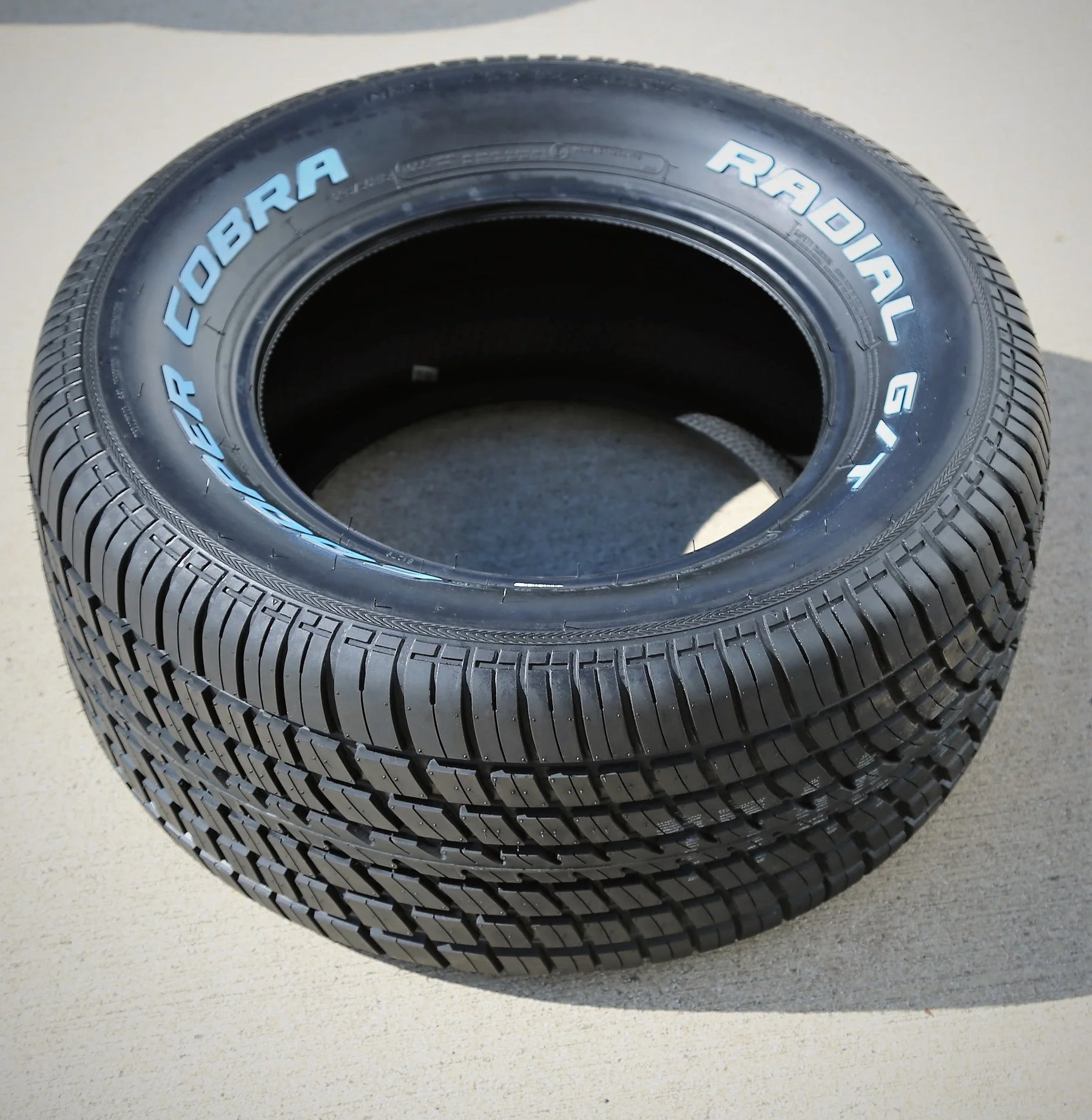 Cooper Cobra Radial G/T All-Season P225/70R14 98T Passenger Tire